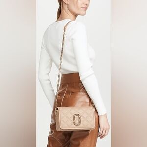 NWT MARC JACOBS The Status Flap Crossbody Bag (Tan/Gold). Softshot/Snaps…